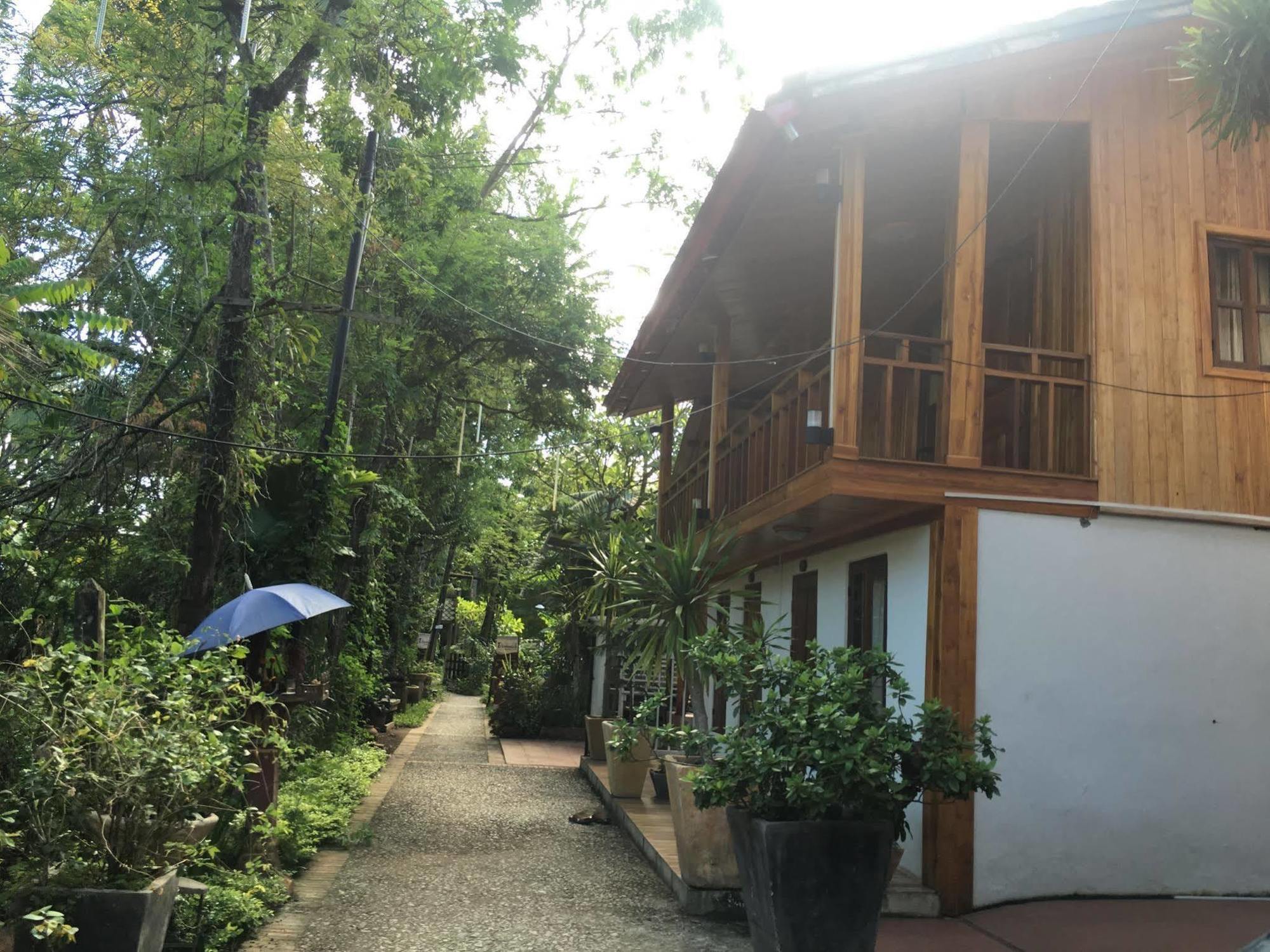 Luang Prabang Oasis Hotel Экстерьер фото